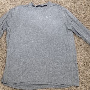 Nike Women's Swift Dri-FIT UV Long-Sleeve Crew-Neck Running Top